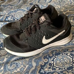 Boys Nike Downshifter 7 Sneakers